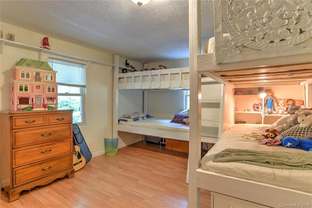 131 Ben Clark Road Marshall, NC 28753 - Photo 27 of 36 Gallery Image 27