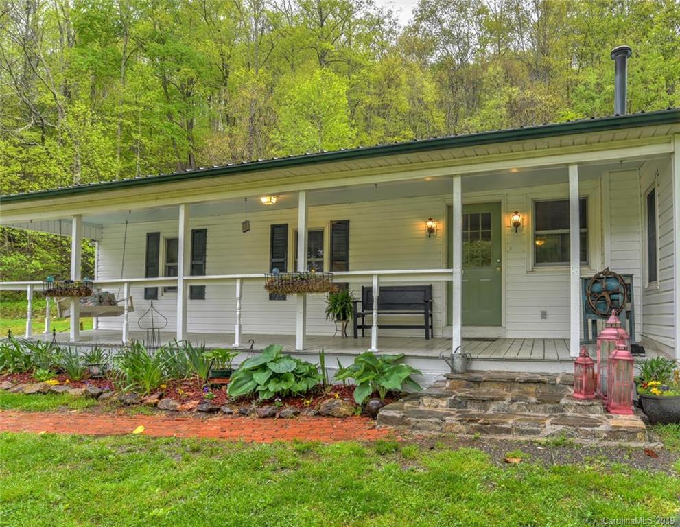 131 Ben Clark Road Marshall, NC 28753 - Photo 4 of 36 Gallery Image 4
