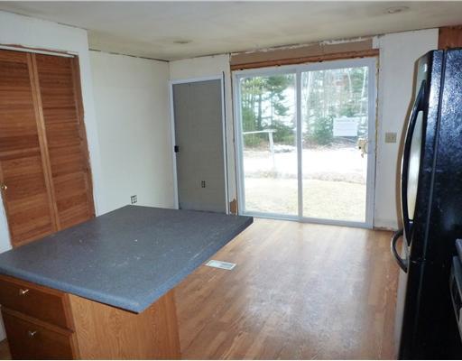 102 Greenleaf Road Westport Island, ME 04578 - Photo 6 of 22 Kitchen.