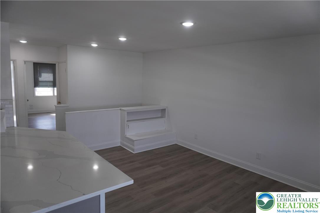 2306 3rd Street Wilson, PA 18042 - Photo 7 of 13 Living room