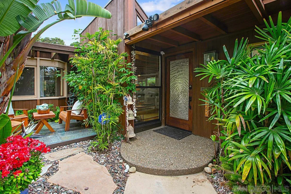 6243 Dowling Drive La Jolla, CA 92037 - Photo 4 of 28 a view of outdoor space and yard