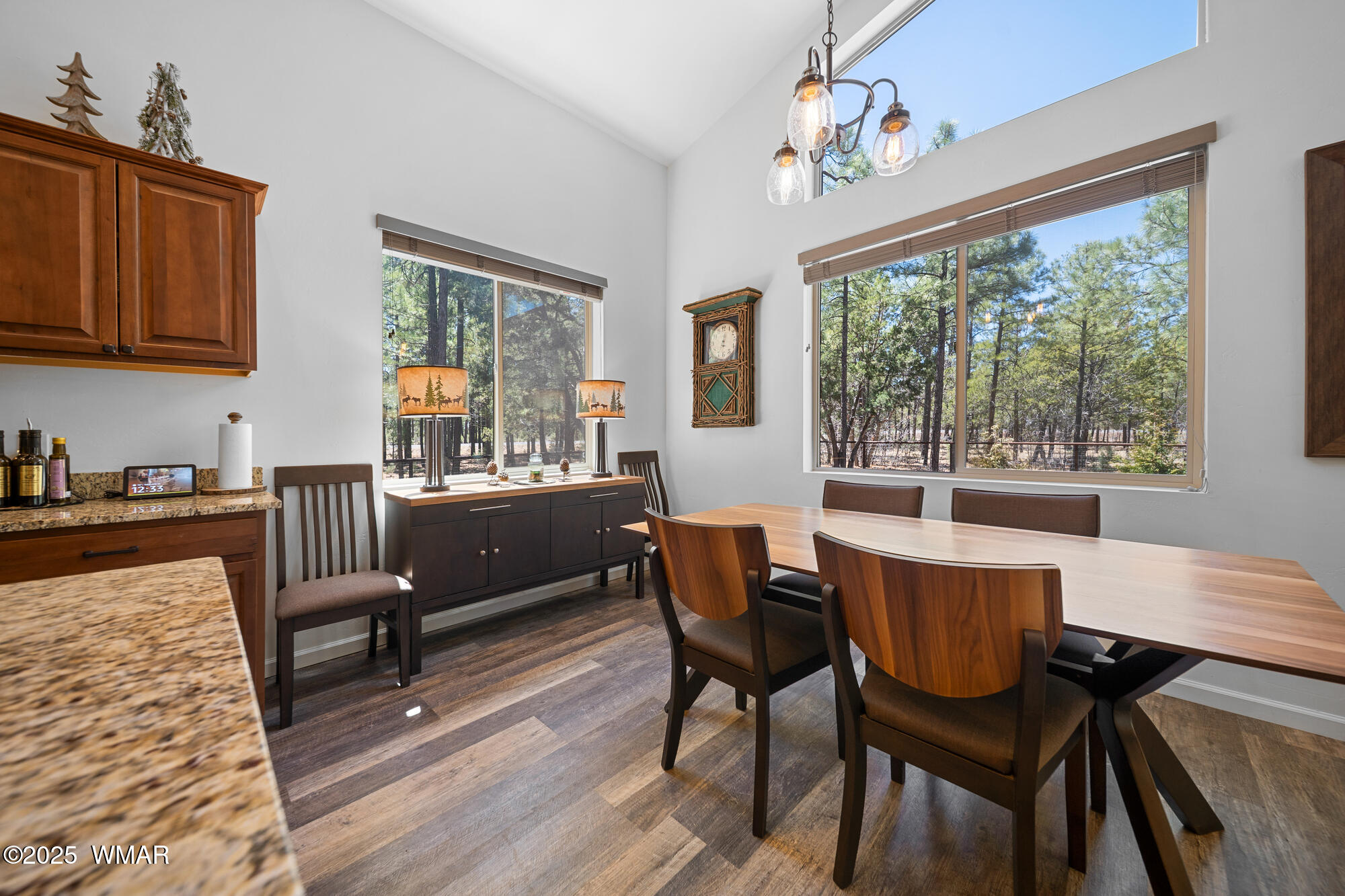242 Frog Island Road Lakeside, AZ 85929 - Photo 9 of 28 Beautiful picture windows to enjoy the outside while eating
