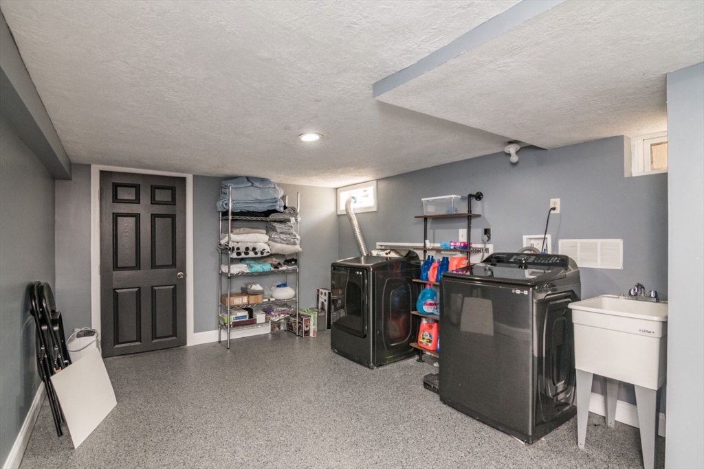 412 Granby Road South Hadley, MA 01075 - Photo 19 of 31