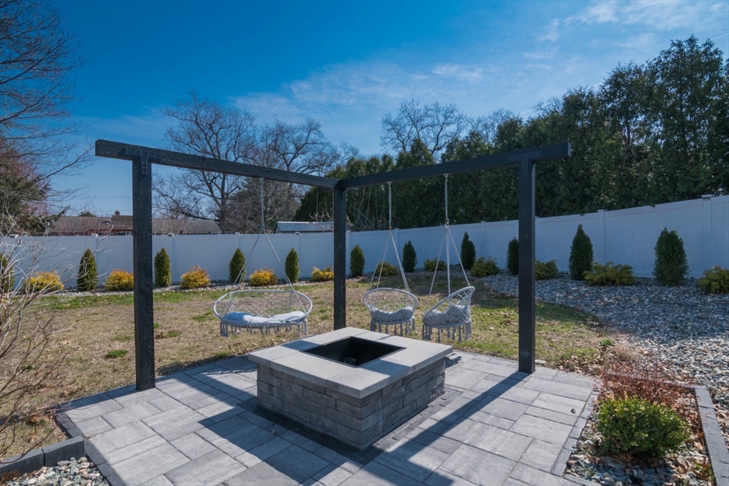 412 Granby Road South Hadley, MA 01075 - Photo 22 of 31