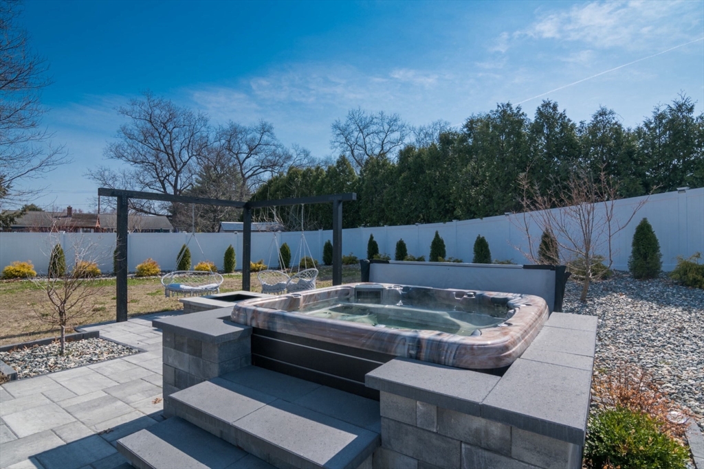 412 Granby Road South Hadley, MA 01075 - Photo 23 of 31