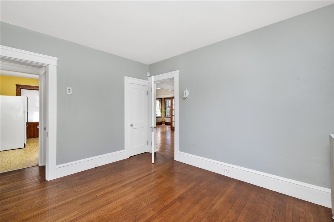 83 Friendly Road Cranston, RI 02910 - Photo 11 of 34