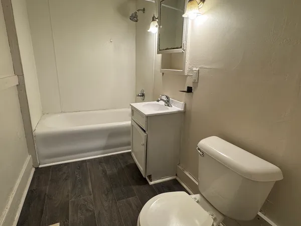 $850 | 1421 Grand Avenue, Unit 1, Davenport, IA 52803