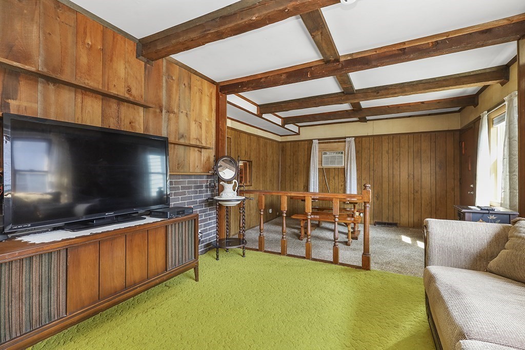 101 R Peck Street Franklin, MA 02038 - Photo 4 of 32 Gallery Image 4
