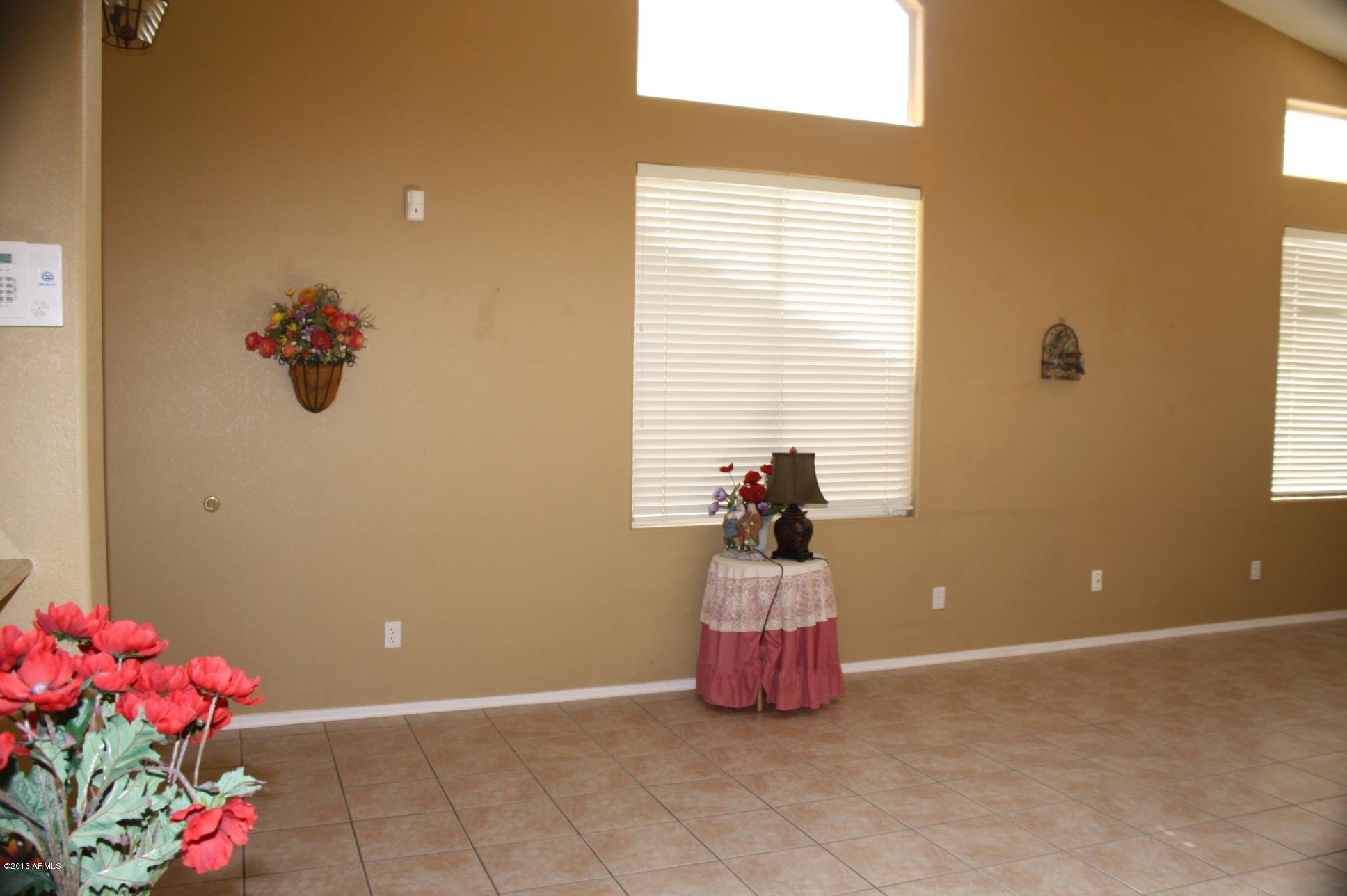 1375 West Musket Way Chandler, AZ 85286 - Photo 9 of 20 IMG_2411