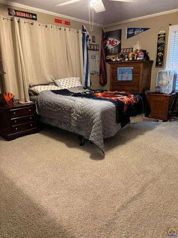 $449,900 | 930 Huntington Road, Emporia, KS 66801