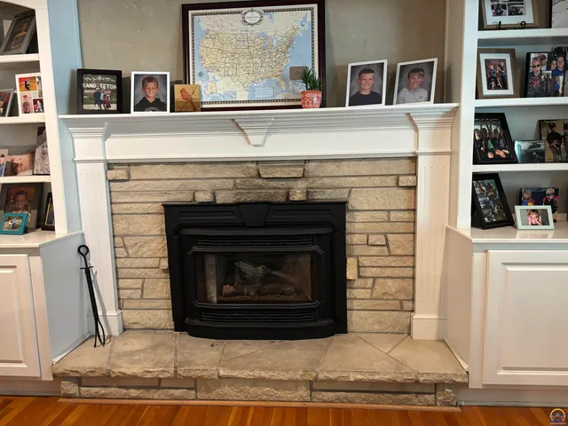 $449,900 | 930 Huntington Road, Emporia, KS 66801