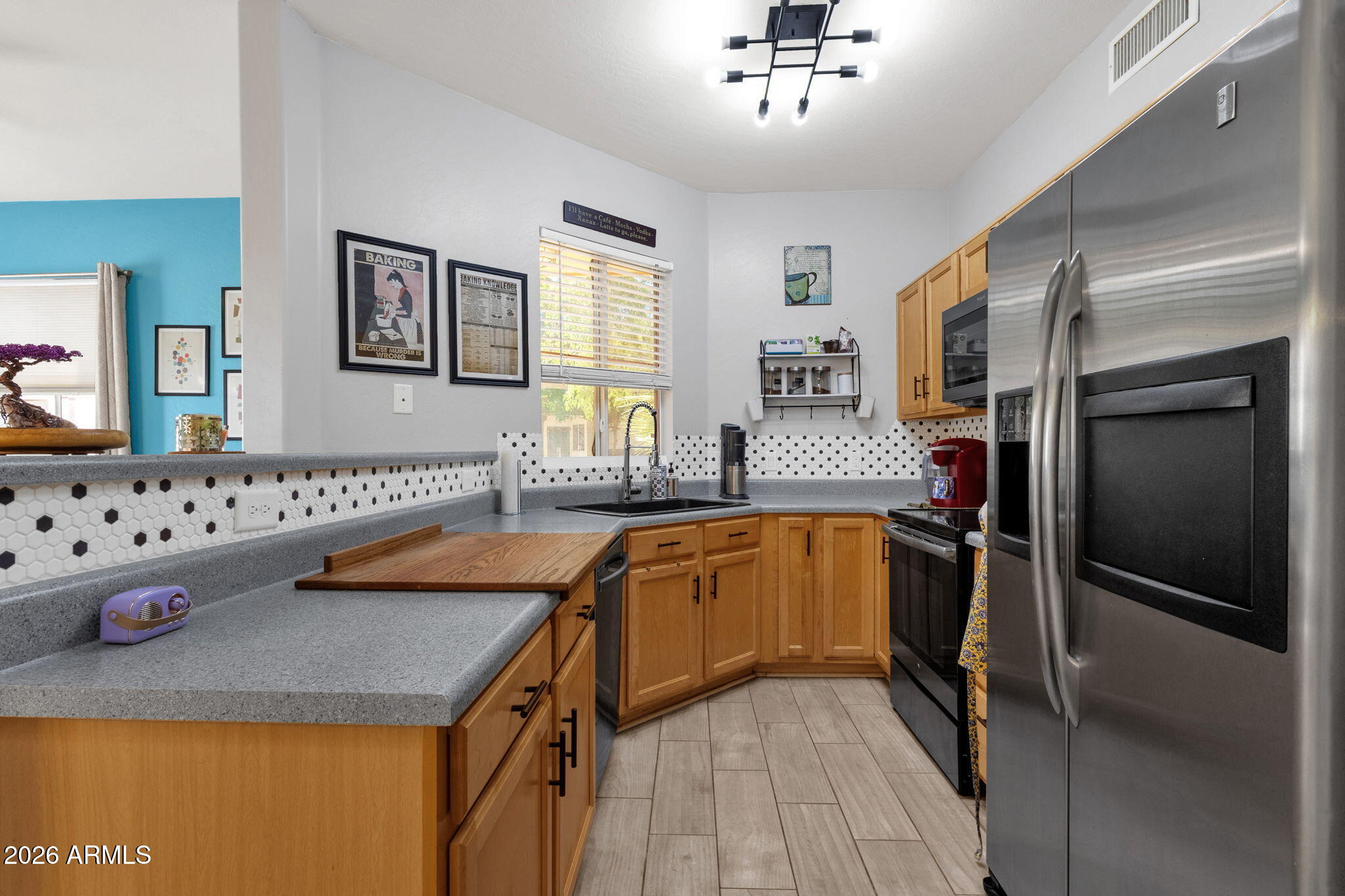 642 East El Prado Road Chandler, AZ 85225 - Photo 11 of 33 Kitchen