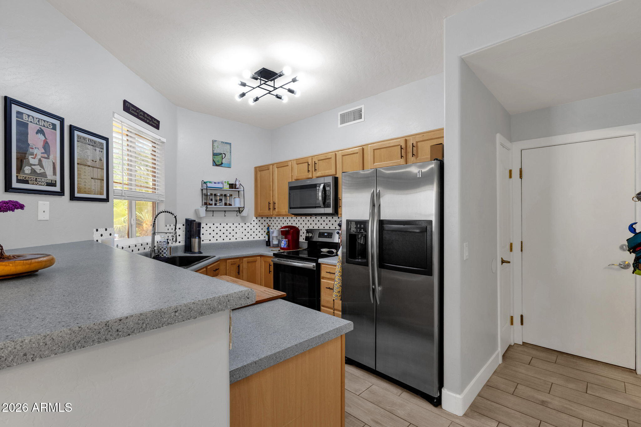 642 East El Prado Road Chandler, AZ 85225 - Photo 12 of 33 Kitchen