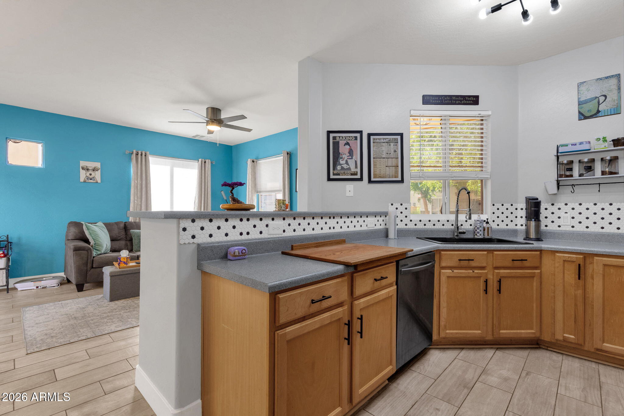 642 East El Prado Road Chandler, AZ 85225 - Photo 13 of 33 Kitchen
