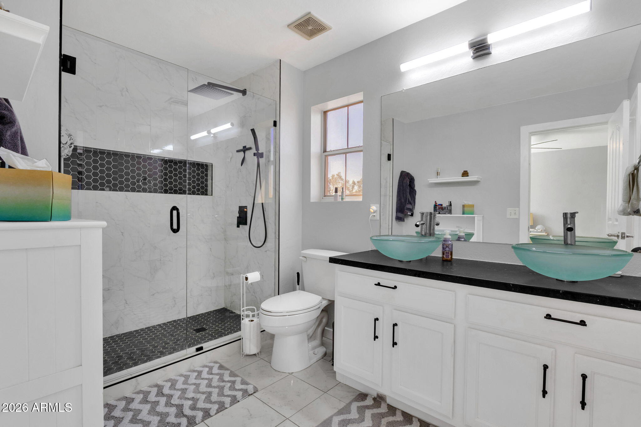 642 East El Prado Road Chandler, AZ 85225 - Photo 21 of 33 Primary Suite Bathroom
