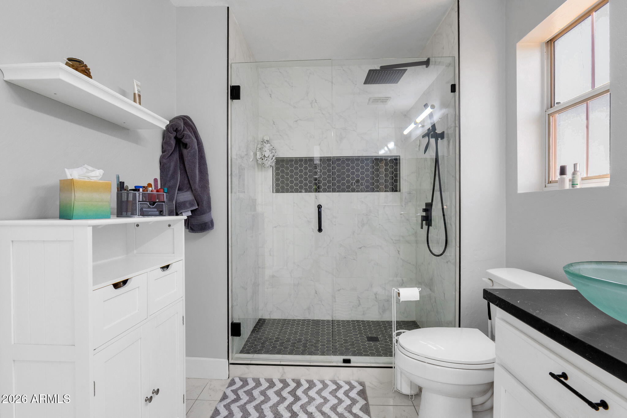 642 East El Prado Road Chandler, AZ 85225 - Photo 22 of 33 Primary Suite Bathroom