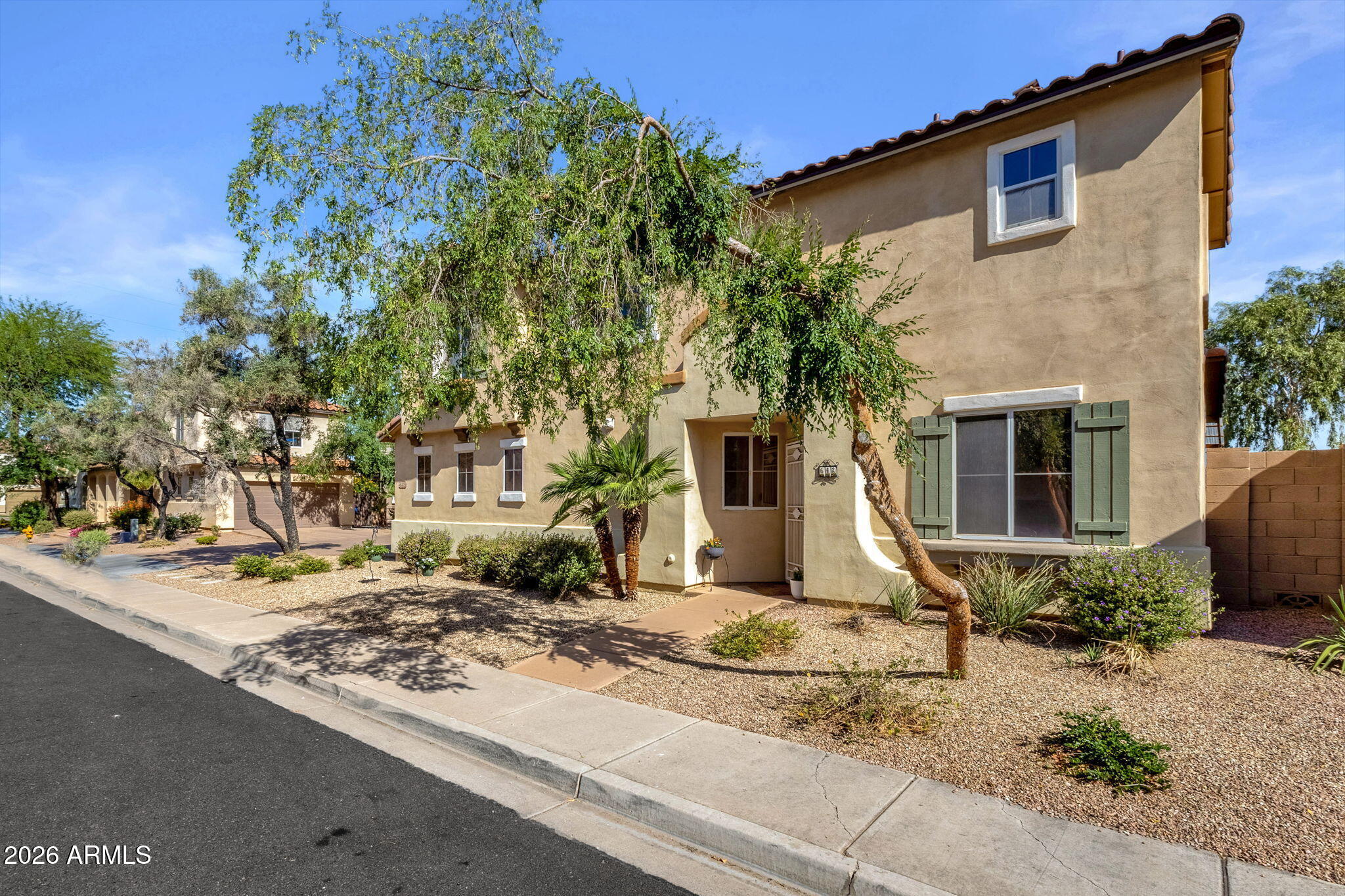 642 East El Prado Road Chandler, AZ 85225 - Photo 2 of 33 642 E EL PRADO RD