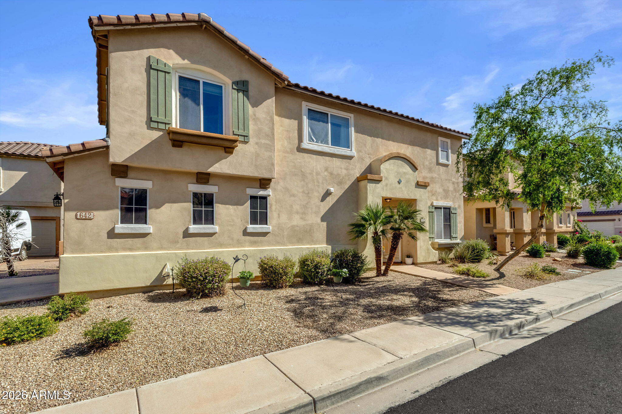 642 East El Prado Road Chandler, AZ 85225 - Photo 3 of 33 642 E EL PRADO RD