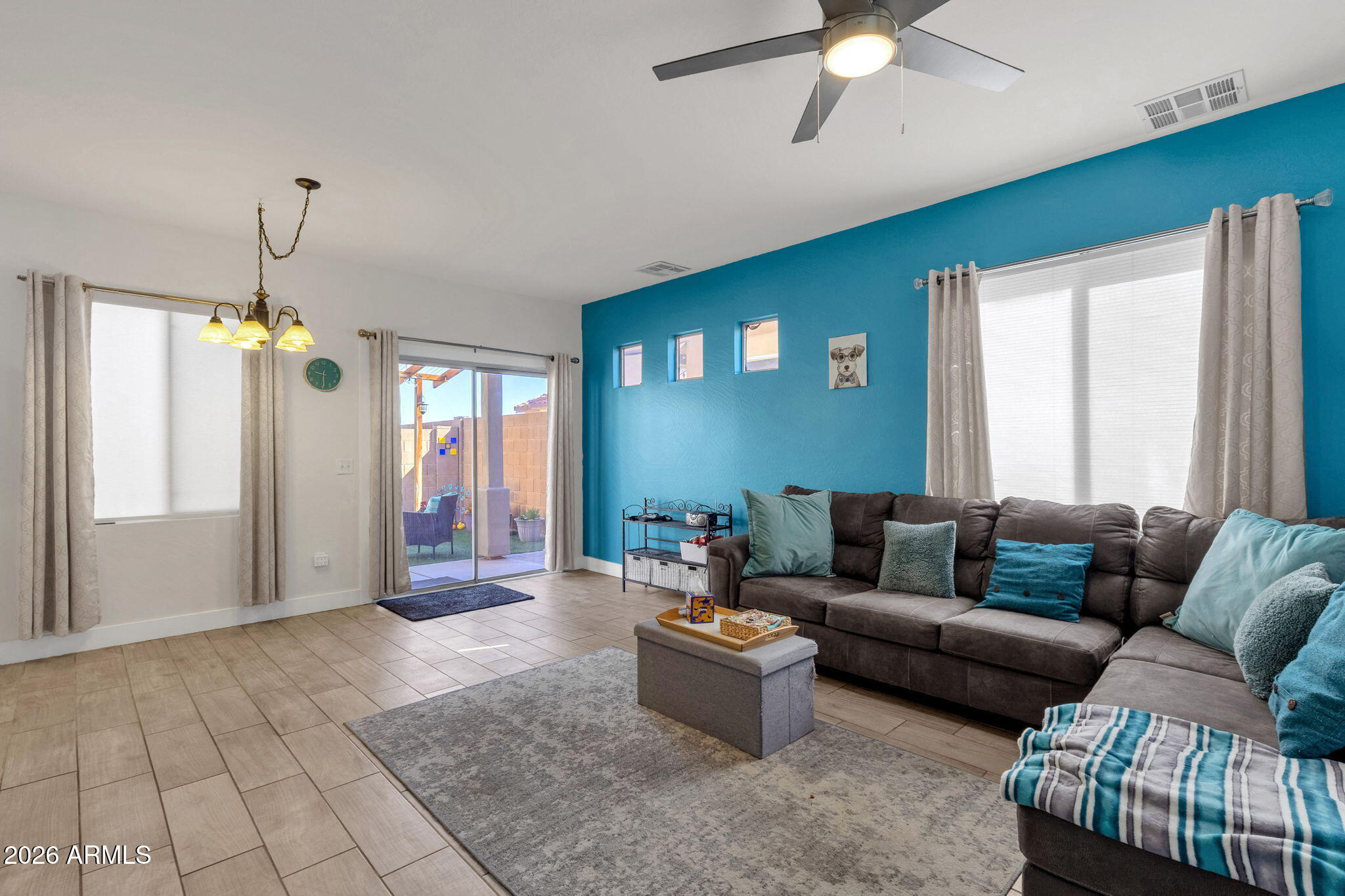 642 East El Prado Road Chandler, AZ 85225 - Photo 8 of 33 Living Room