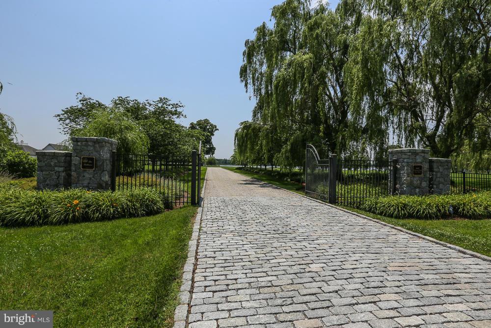 Granite Paved Entrance