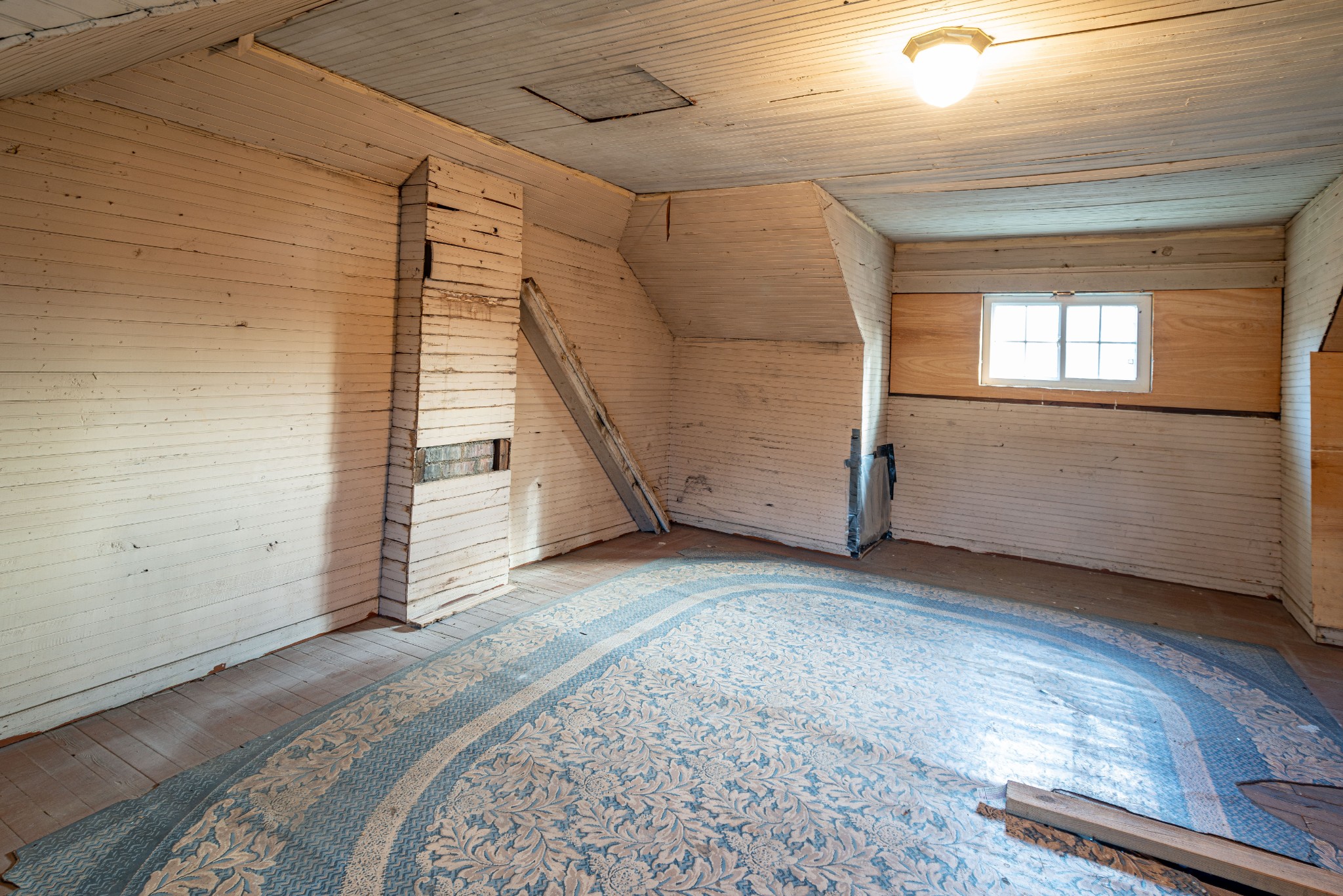 101 Maple Street Normandy, TN 37360 - Photo 20 of 21 a view of a room with wooden walls and window