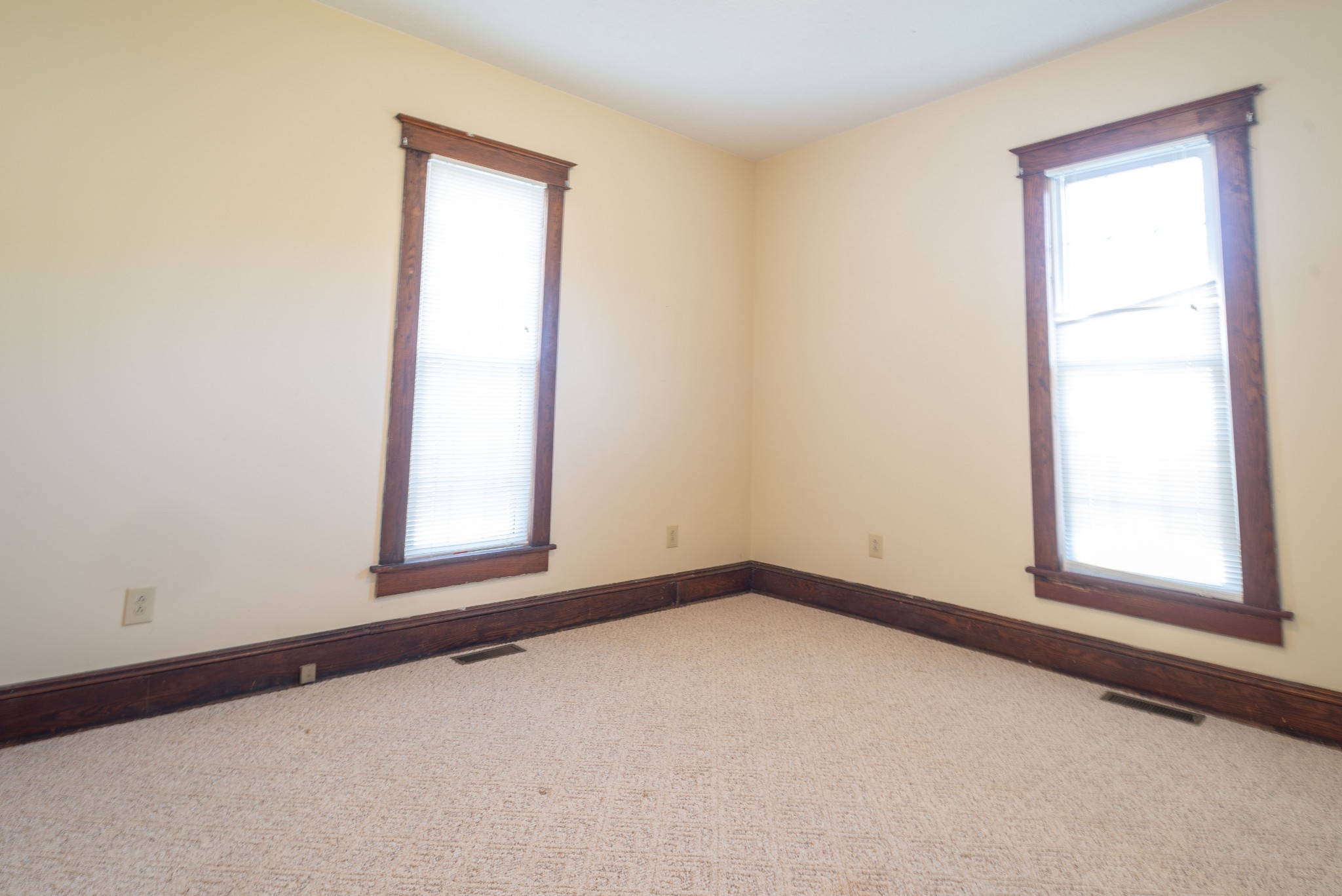 101 Maple Street Normandy, TN 37360 - Photo 10 of 21 an empty room with a window
