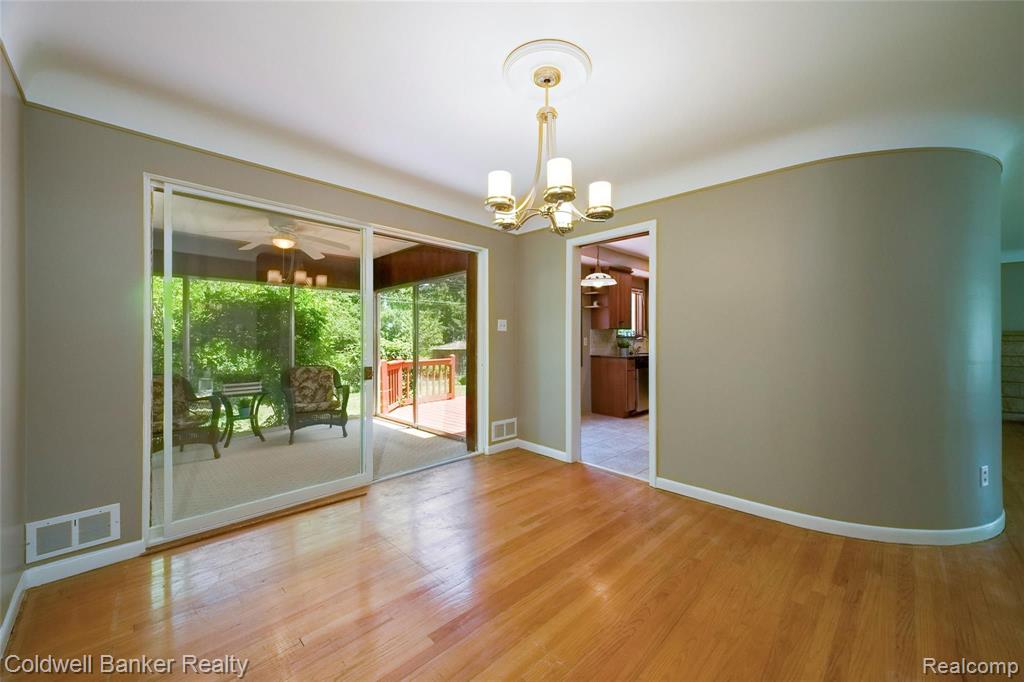 28390 Farmington Road Farmington Hills, MI 48334 - Photo 10 of 37