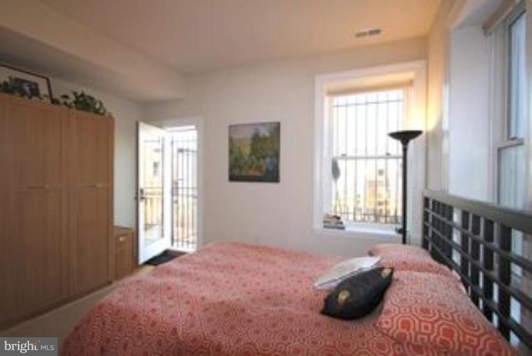 1321 R Street Northwest, Unit 3 Washington, DC 20009 - Photo 11 of 16 Master Bedroom #2