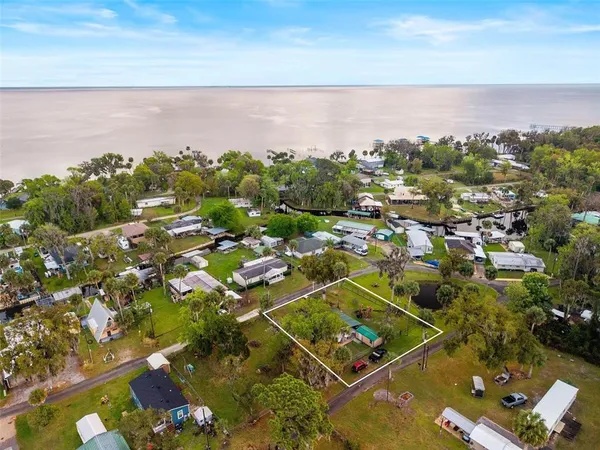 $205,000 | 9450 Northeast 306th Court, Fort McCoy, FL 32134