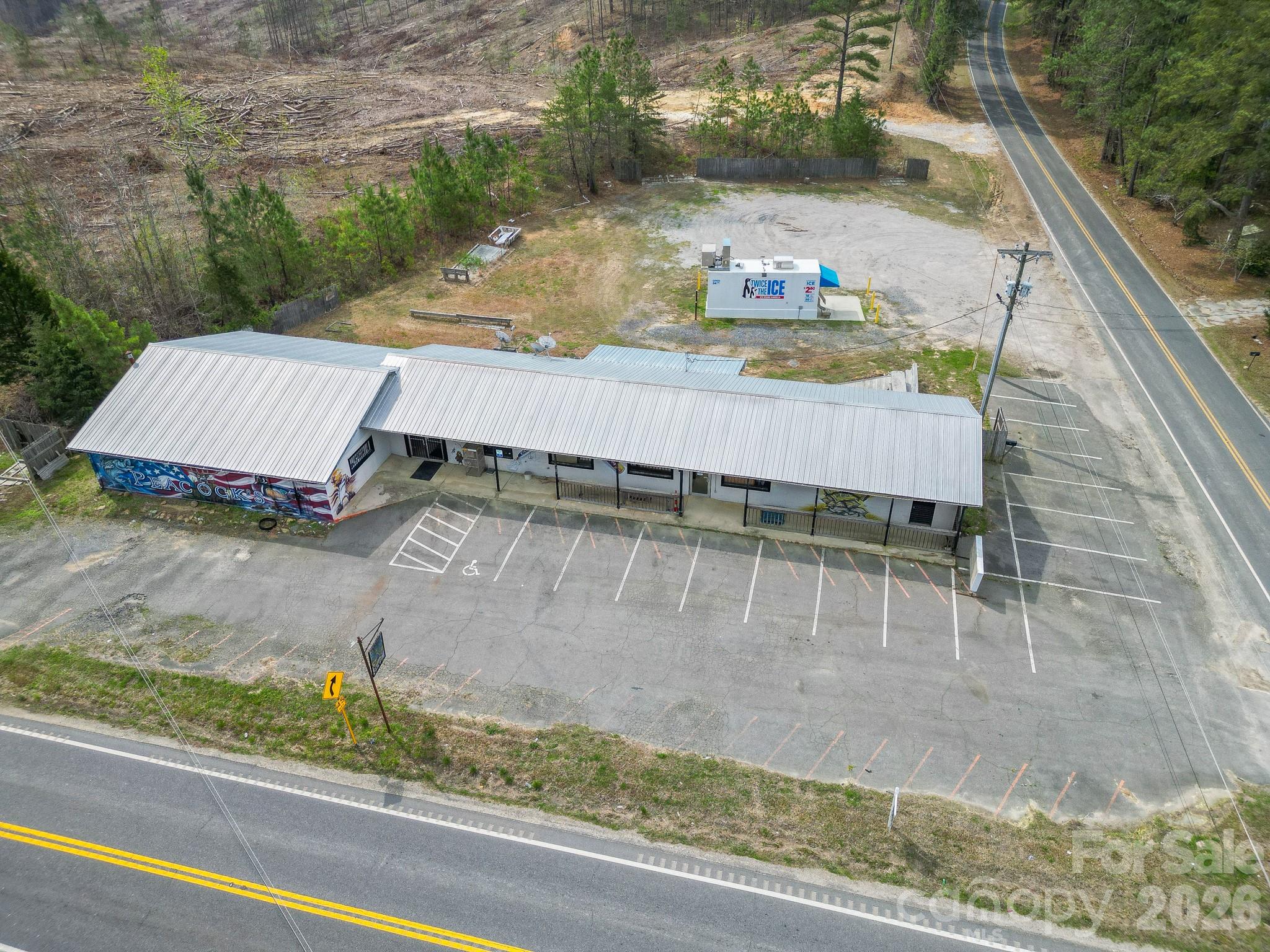 5400 Cedar Creek Road Liberty Hill, SC 29074 - Photo 48 of 48 a view of a balcony with chair and table