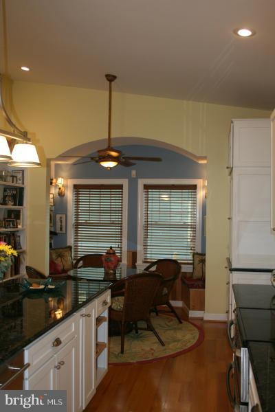 411 Walnut Grove Road Baltimore, MD 21221 - Photo 12 of 30 Interior (General)