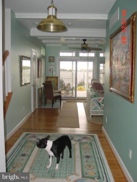 411 Walnut Grove Road Baltimore, MD 21221 - Photo 6 of 30 Interior (General)