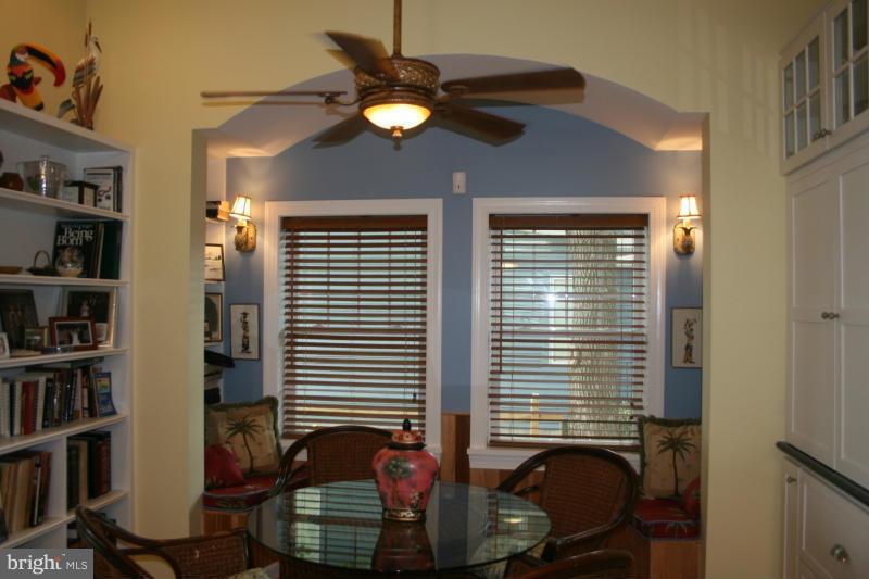 411 Walnut Grove Road Baltimore, MD 21221 - Photo 10 of 30 Interior (General)
