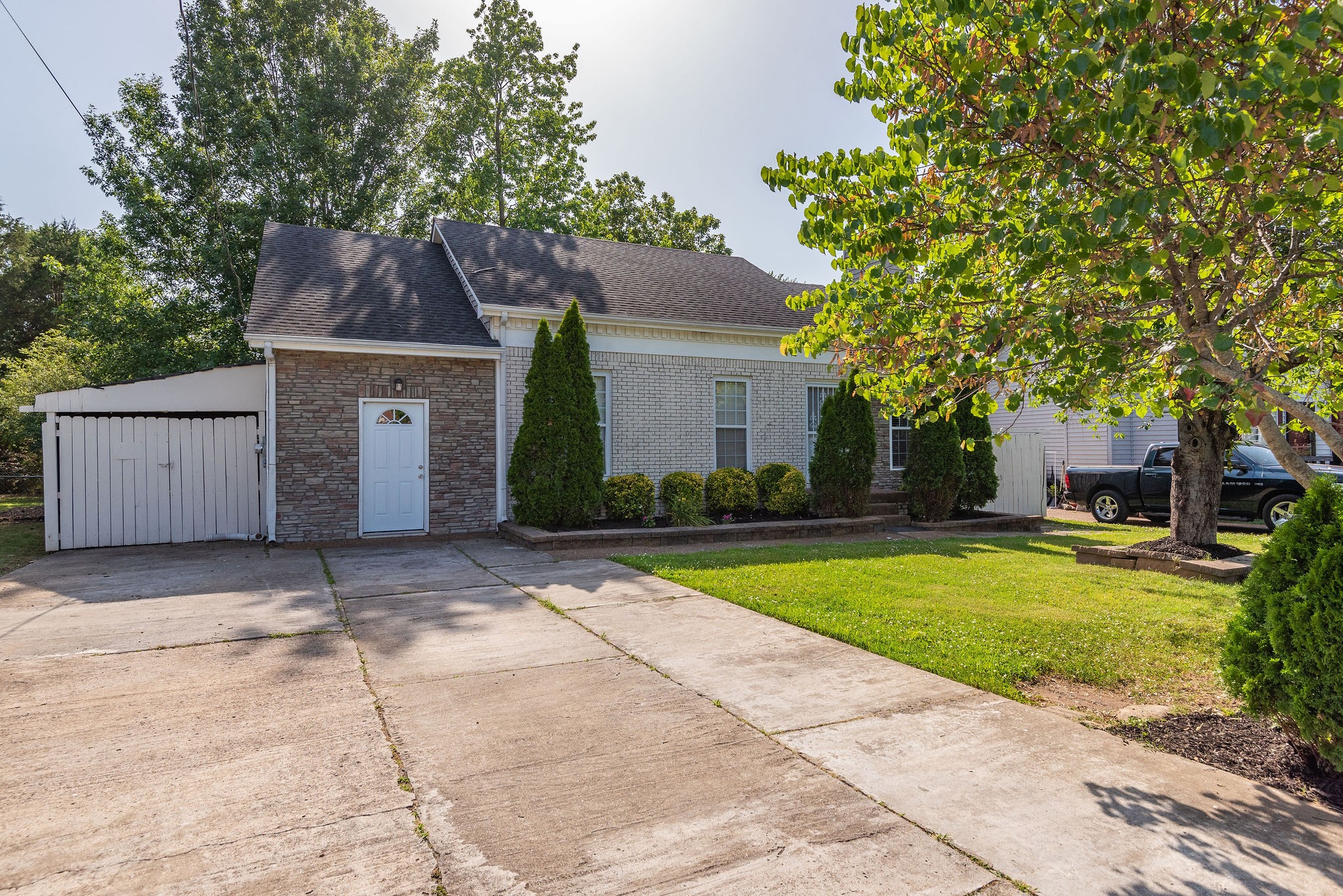 305 Cedarcliff Road Antioch, TN 37013 - Photo 2 of 32 a house view with a outdoor space