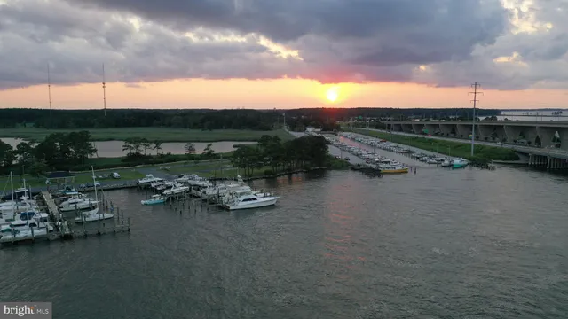 $1,375,000 | 105 Port Court, Grasonville, MD 21638