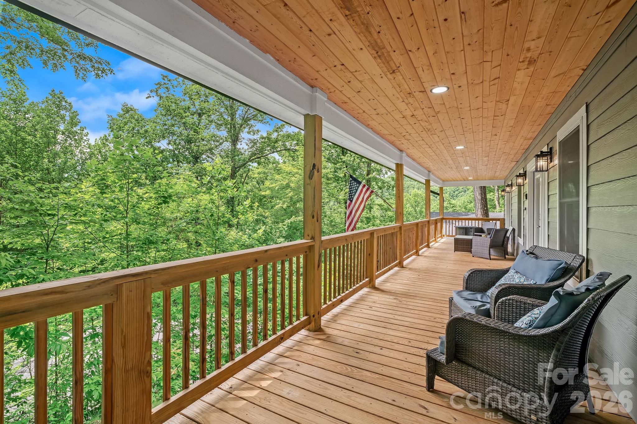 30 Sleeping Bear Ridge Maggie Valley, NC 28751 - Photo 2 of 37