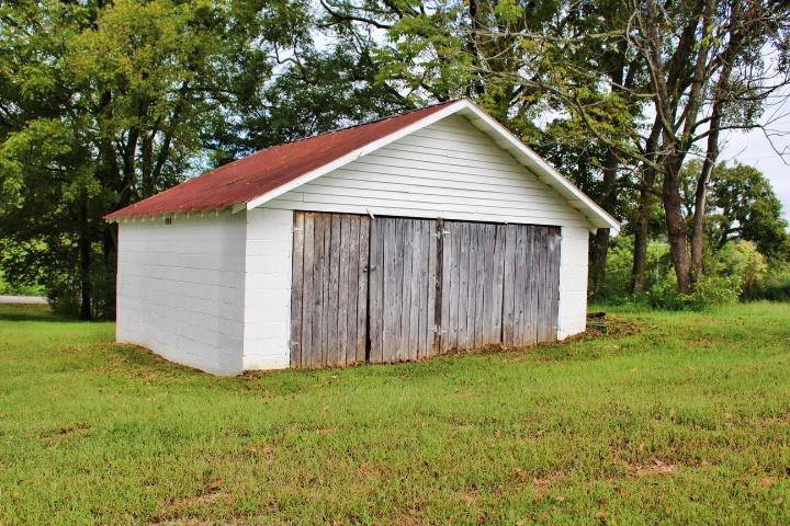 1001 Ben Collier Road Charlotte, TN 37036 - Photo 16 of 17 Gallery Image 16