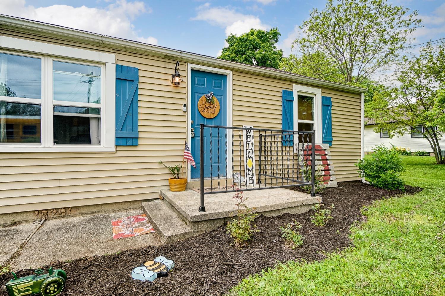 771 Beachler Road Carlisle, OH 45005 - Photo 3 of 23