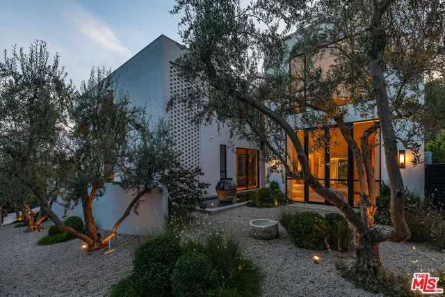 $19,995,000 | 1307 North Doheny Drive, Los Angeles, CA 90069