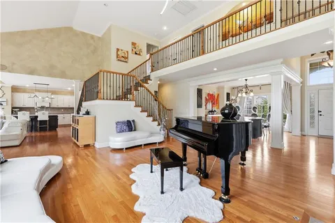 $795,000 | 15505 Canterbury Street, Overland Park, KS 66224