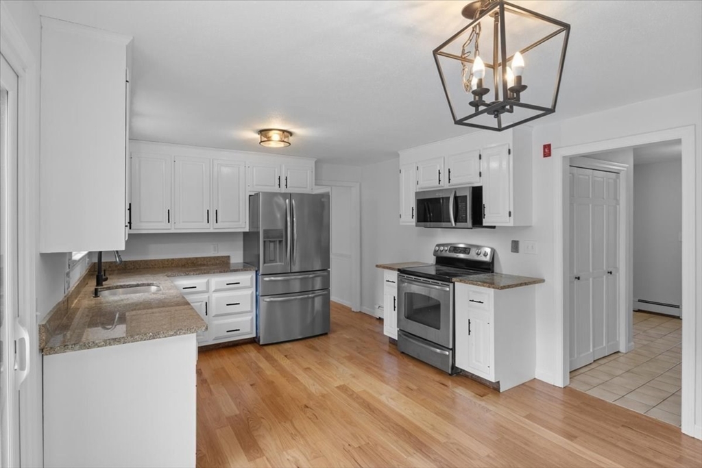 33 Barnstable Road Norfolk, MA 02056 - Photo 5 of 32 Gallery Image 5