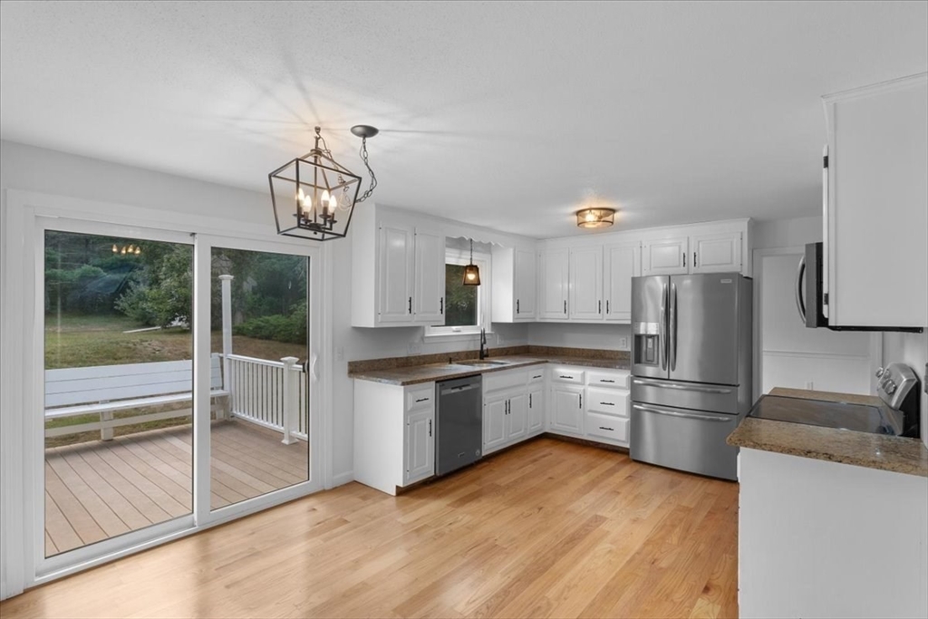 33 Barnstable Road Norfolk, MA 02056 - Photo 6 of 32 Gallery Image 6