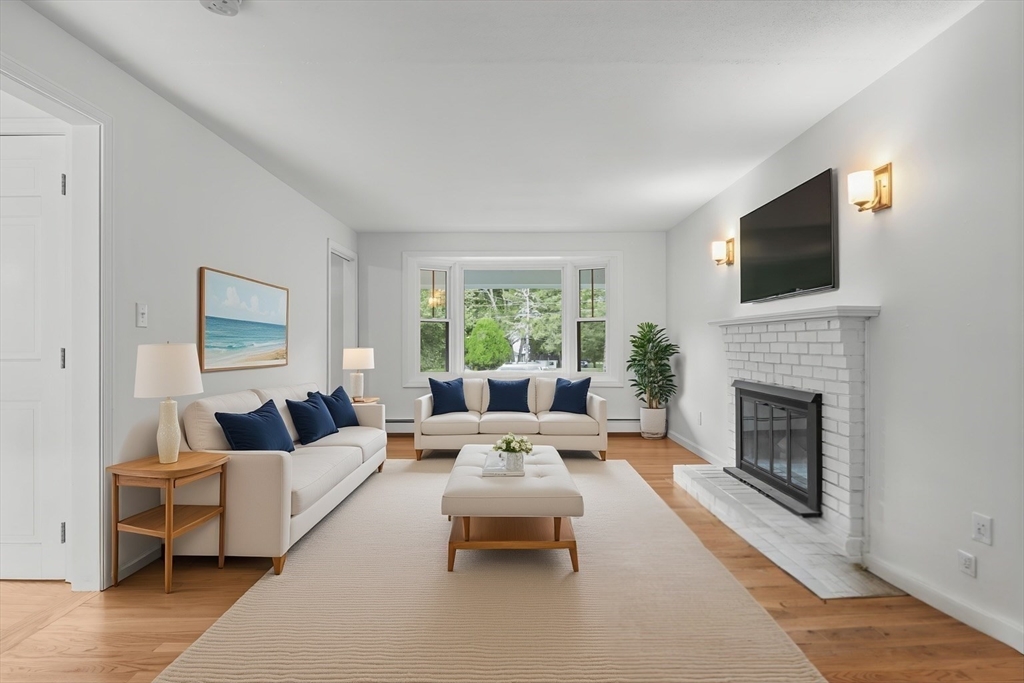 33 Barnstable Road Norfolk, MA 02056 - Photo 10 of 32 Gallery Image 10
