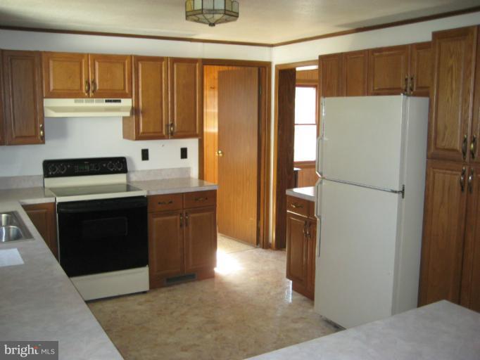 629 Quarry Road Berryville, VA 22611 - Photo 9 of 22 Kitchen