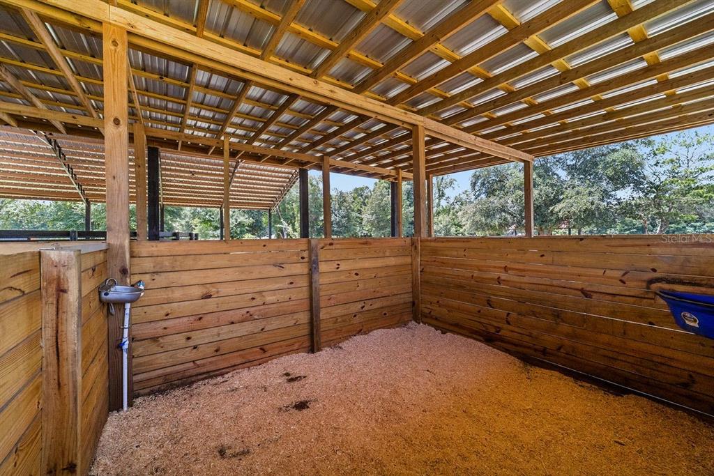 16392 Northeast Jacksonville Road Citra, FL 32113 - Photo 22 of 44 a view of a backyard of the house