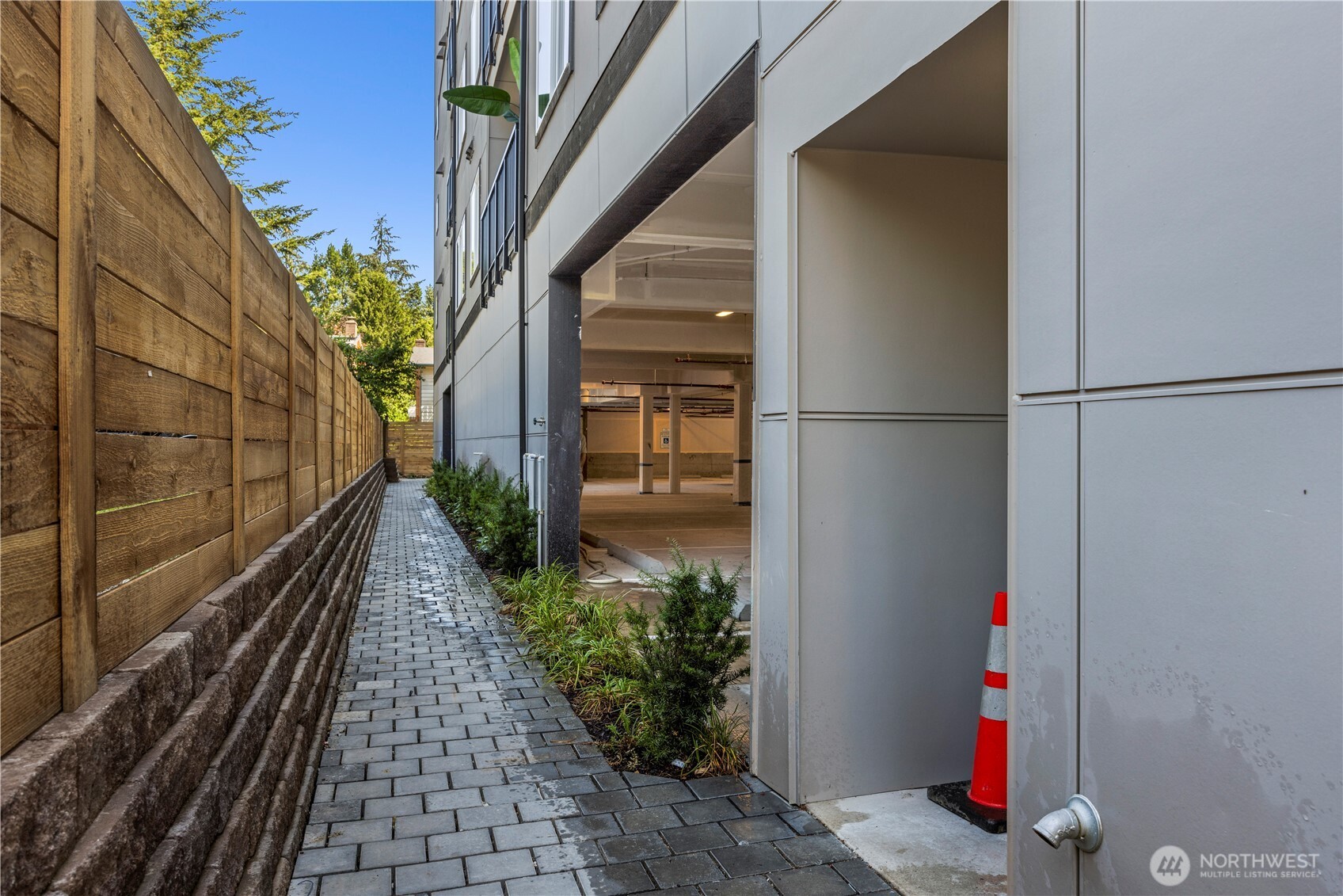 2152 North 185th Street Shoreline, WA 98133 - Photo 4 of 40 a view of a pathway of the house