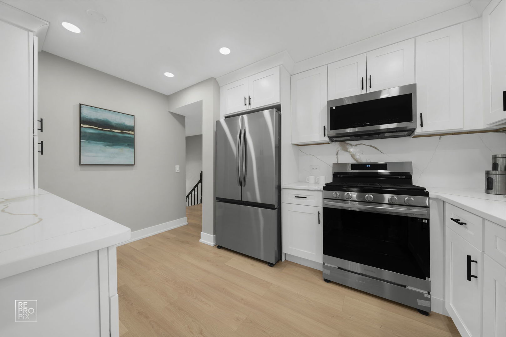 158 Hastings Mill Road Streamwood, IL 60107 - Photo 6 of 10