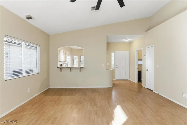 $2,100 | 533 Coolidge Avenue, Henderson, NV 89015