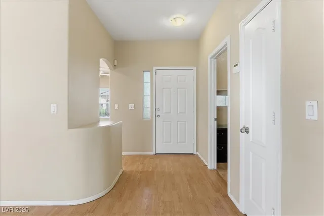 $2,100 | 533 Coolidge Avenue, Henderson, NV 89015