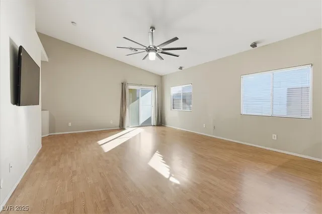 $2,100 | 533 Coolidge Avenue, Henderson, NV 89015